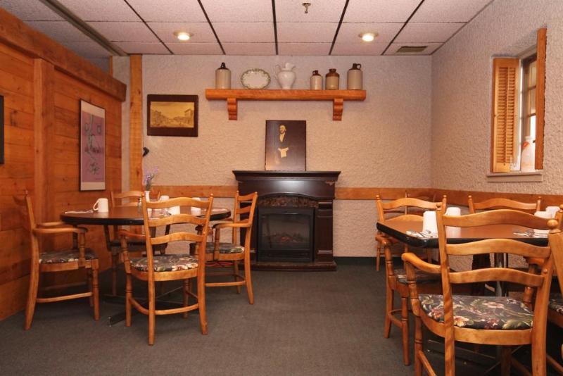 Howard Johnson By Wyndham Portage La Prairie Extérieur photo